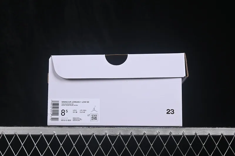 All categories Air Jordan Jordan series basketball shoes Air Jordan 1 Low G version pure original Air Jordan 1 Low AJ1 Joe 1 raw rubber wine red low-top retro culture basketball shoes IB7012-600